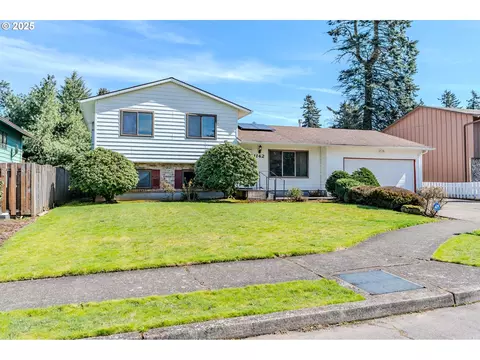 1142 NE 188th Pl, Portland, OR 97230
