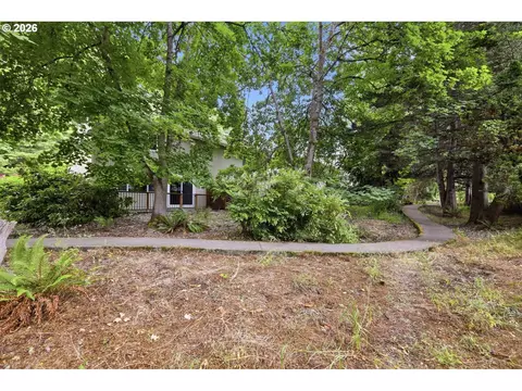 Exterior - 2562 Brittania Pl, Eugene, OR 97405 photo 7 of 7