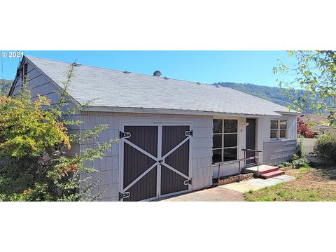 421 Smith St, Riddle, OR 97469 photo 1