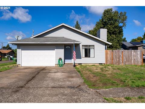 1401 E 10th St, Newberg, OR 97132 photo 1