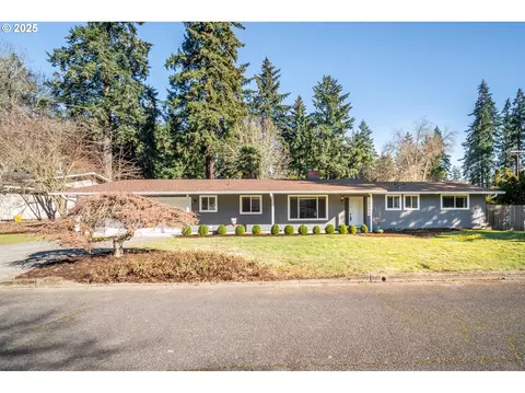 19250 SW Maree Ct, Lake Oswego, OR 97035