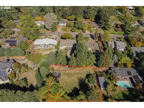 6336 SW Seymour St #B, Portland, OR 97221