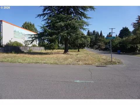 14824 SE Kellogg Ave, Milwaukie, OR 97267