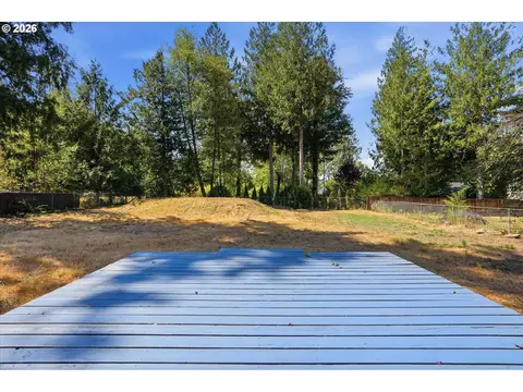 Exterior - 19709 E Victory Ln, Sandy, OR 97055 photo 2 of 6