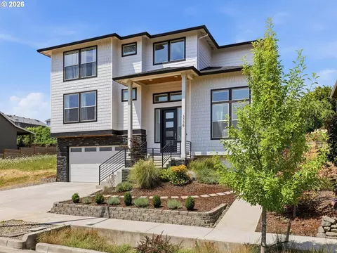Exterior - 3779 SW Mckinley St, Gresham, OR 97080 photo 9 of 10