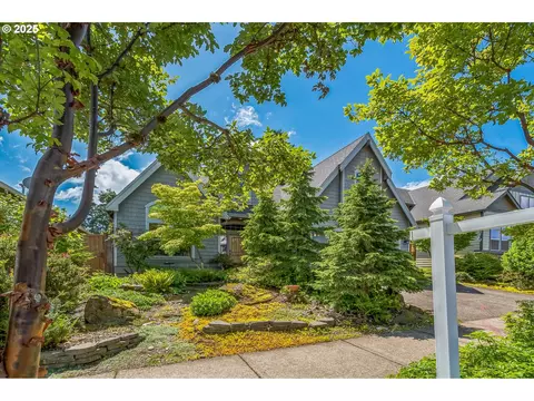 12740 Swallowtail Pl, Oregon City, OR 97045