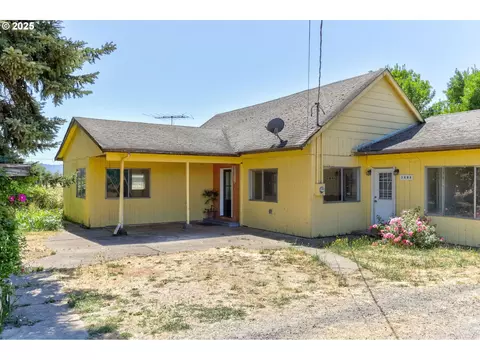 5886 SE Booth Bend Rd, Mcminnville, OR 97128