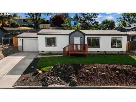 Exterior - 712 NW 6th St, Pendleton, OR 97801 photo 11 of 11