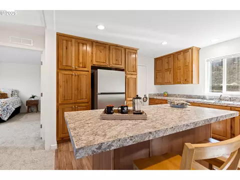 Kitchen - 712 NW 6th St, Pendleton, OR 97801 photo 2 of 6
