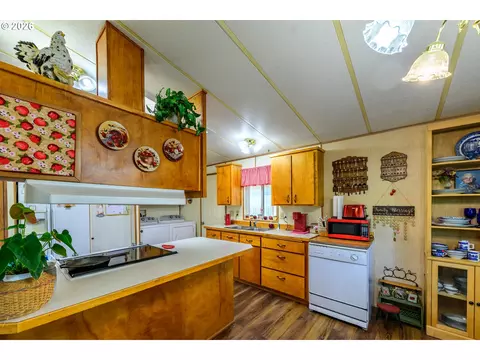 Kitchen - 658 S 57th St #67, Springfield, OR 97478 photo 2 of 3