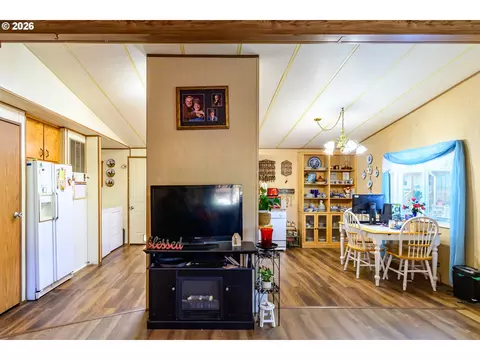 Other - 658 S 57th St #67, Springfield, OR 97478 photo 5 of 9