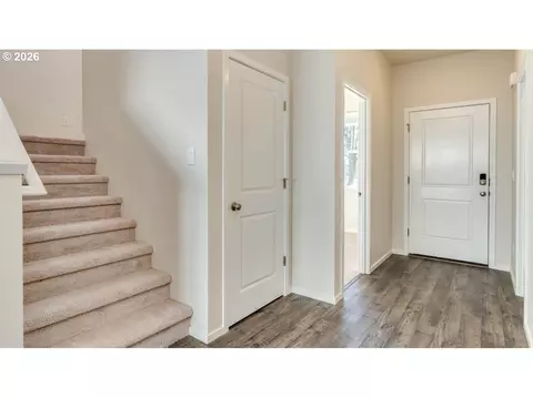 3365 Eden Way, Eugene, OR 97404 photo 2