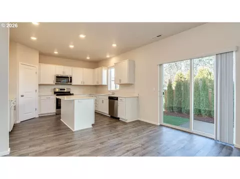 3365 Eden Way, Eugene, OR 97404 photo 5