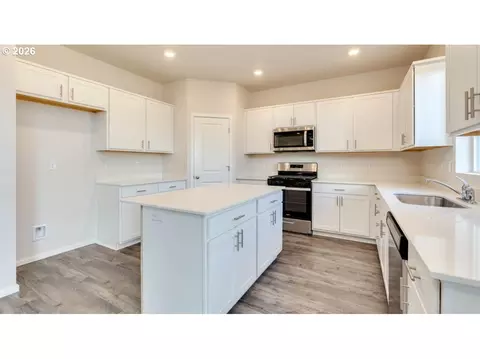 3365 Eden Way, Eugene, OR 97404 photo 7