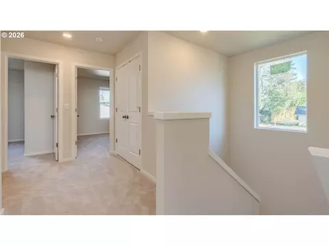 3365 Eden Way, Eugene, OR 97404 photo 13