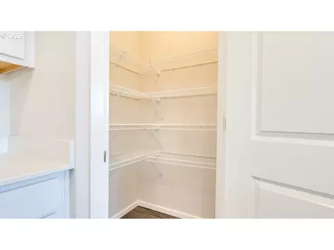 3365 Eden Way, Eugene, OR 97404 photo 10