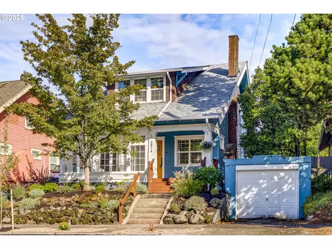6814 N Albina Ave, Portland, OR 97217
