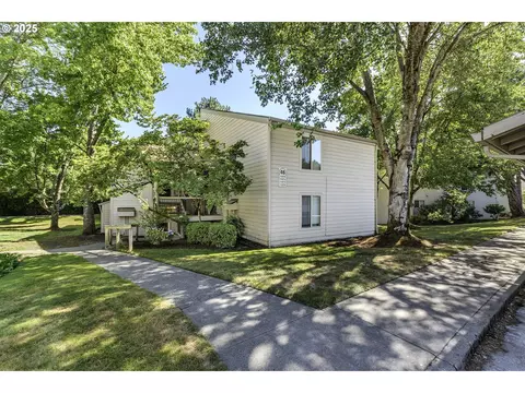 11670 SW Boones Bend Dr, Beaverton, OR 97008