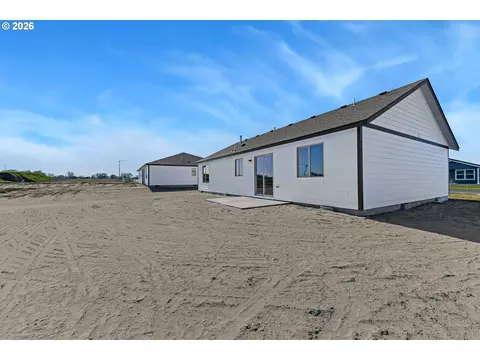 Exterior - 149 SW Eagle Dr, Boardman, OR 97818 photo 2 of 5