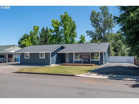 1304 E Fourth Ave, Sutherlin, OR 97479