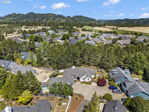 View/Area - 2218 Willow Loop, Florence, OR 97439 photo 1 of 2