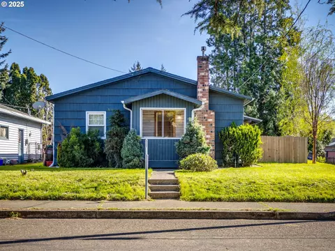 802 SE 4th St, Gresham, OR 97080