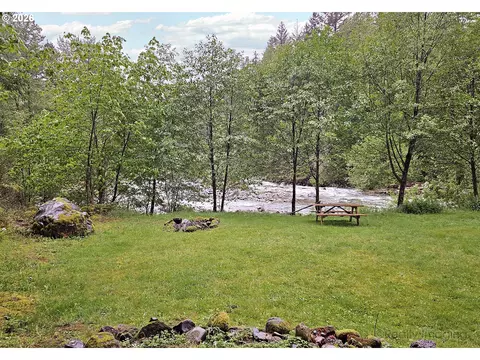 Exterior - 23797 E Lolo Pass Rd, Rhododendron, OR 97049 photo 4 of 4