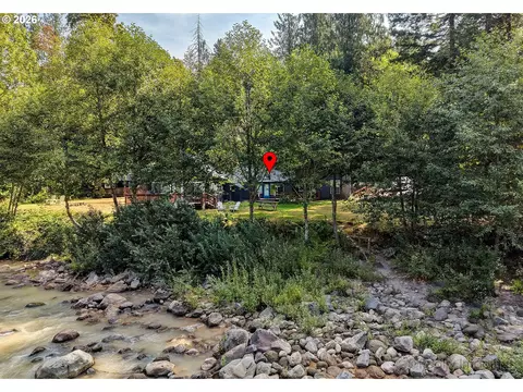 Exterior - 23797 E Lolo Pass Rd, Rhododendron, OR 97049 photo 2 of 4
