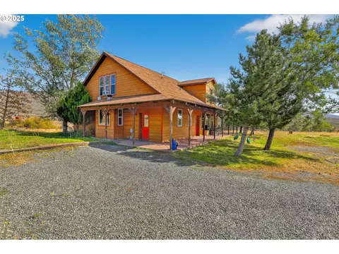 50251 Bennett Ln, Medical Springs, OR 97814