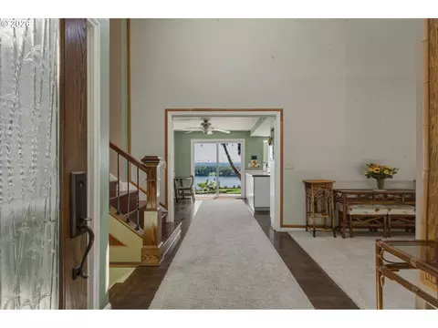 Entry Way - 650 NW Brady Rd, Camas, WA 98607 photo 2 of 4