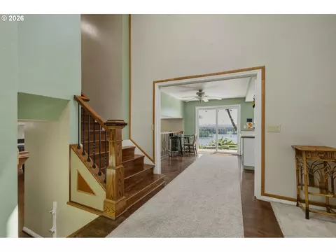 Entry Way - 650 NW Brady Rd, Camas, WA 98607 photo 3 of 4
