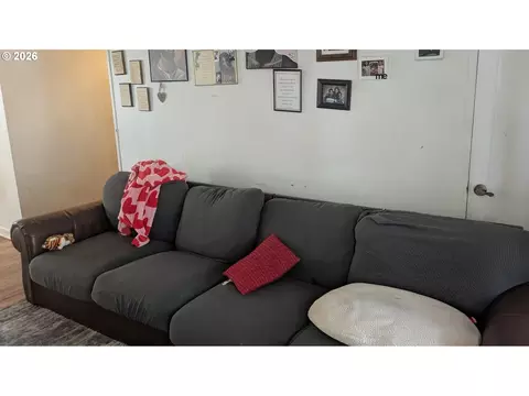 2330 W 14th Ave, Eugene, OR 97402 photo 3