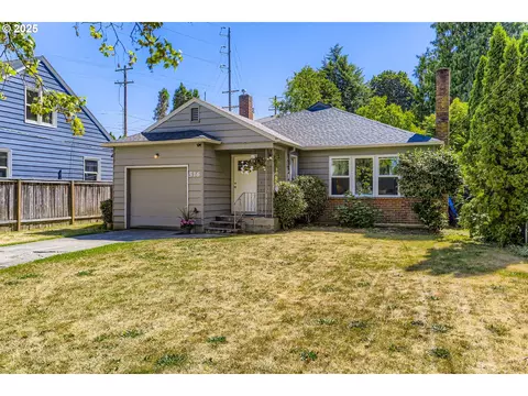 516 SE 58th Ave, Portland, OR 97215
