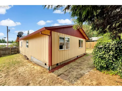 Exterior - 455 NW 15th Ave, Camas, WA 98607 photo 7 of 8