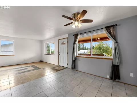 Living - 455 NW 15th Ave, Camas, WA 98607 photo 3 of 3
