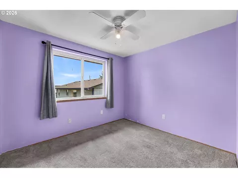 Bedroom - 455 NW 15th Ave, Camas, WA 98607 photo 4 of 7