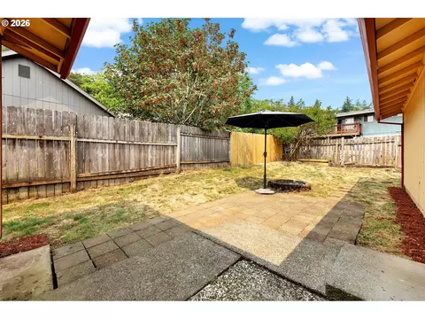 Exterior - 455 NW 15th Ave, Camas, WA 98607 photo 2 of 8