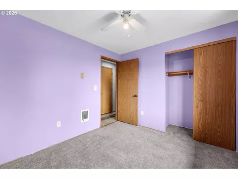 Bedroom - 455 NW 15th Ave, Camas, WA 98607 photo 5 of 7