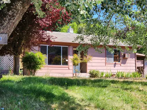 408 NE Fifth St, Oakland, OR 97462