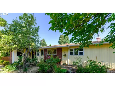 Exterior - 783 Howard Ave, Eugene, OR 97404 photo 2 of 9