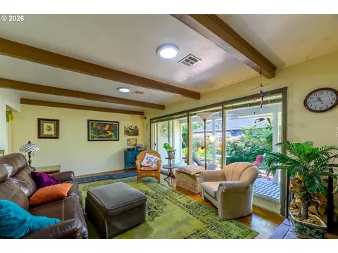 Living - 783 Howard Ave, Eugene, OR 97404 photo 3 of 3