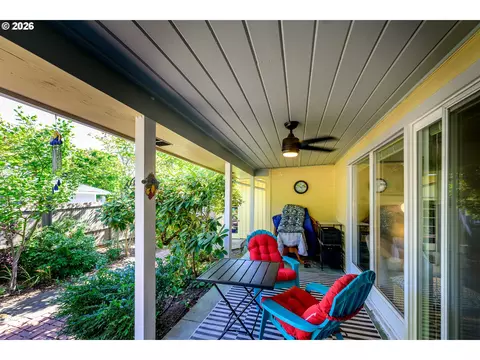 Exterior - 783 Howard Ave, Eugene, OR 97404 photo 7 of 9