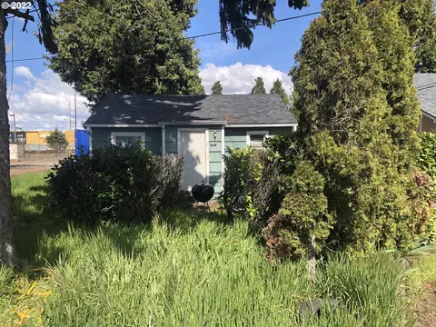 Exterior - 1281 Hwy 99n, Eugene, OR 97402 photo 4 of 8