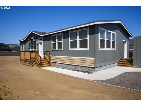 309 Oak St, Yoncalla, OR 97499 photo 1