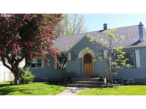590 Division St, Elgin, OR 97827 photo 1