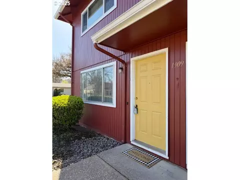 1909 W 17th Ave #A, Eugene, OR 97402