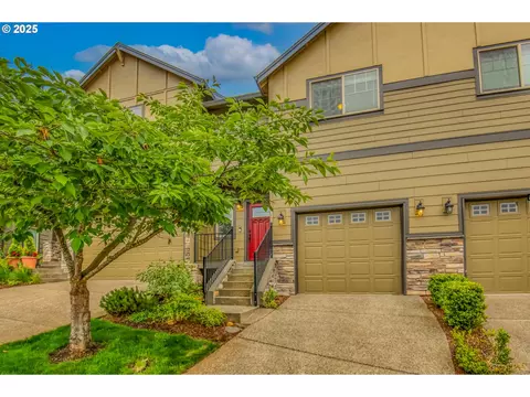 11438 SE Aquila St, Happy Valley, OR 97086