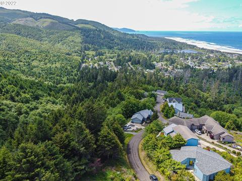 3100 Pacific View Dr, Rockaway Beach, OR 97136