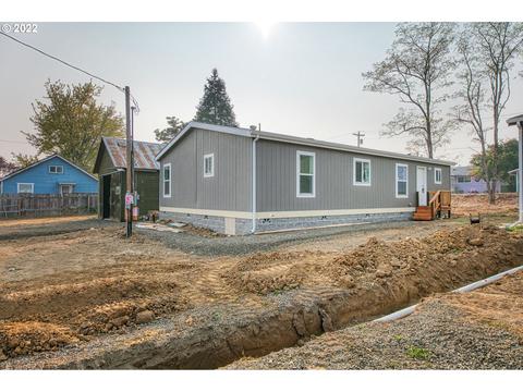 224 Birch St, Yoncalla, OR 97499