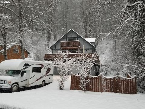 21545 E Hideaway Ln, Rhododendron, OR 97049 photo 1